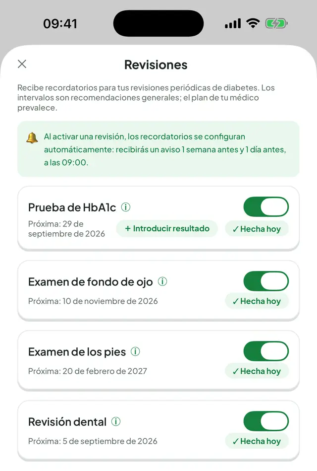 Pantalla de revisiones: un cuadro informativo explica cómo se configuran los recordatorios y, debajo, los interruptores de la prueba de HbA1c, el fondo de ojo, los pies y la revisión dental, con su próxima fecha.