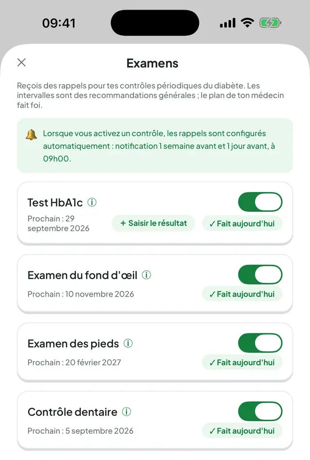 Écran Examens : un encadré explique comment les rappels sont créés ; en dessous, des interrupteurs activés pour le test HbA1c, le fond d'œil, les pieds et le contrôle dentaire, avec la prochaine date.