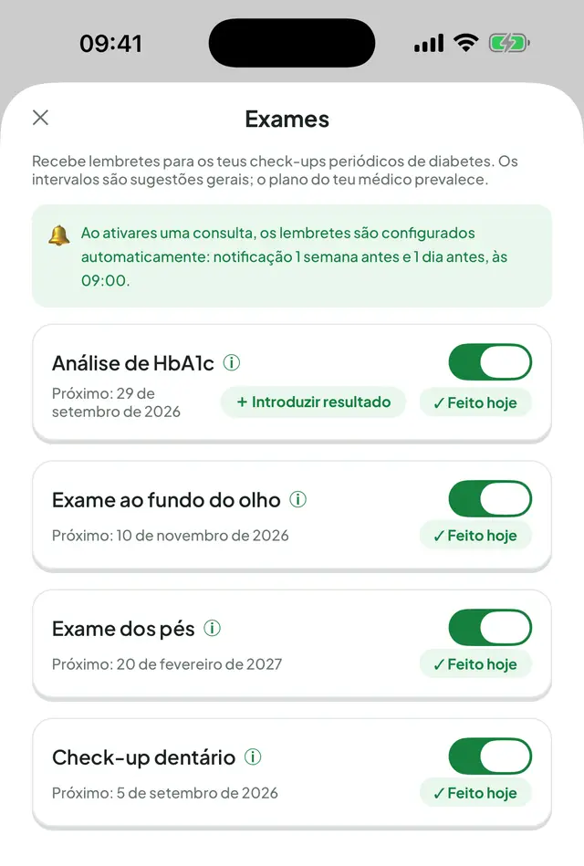 Ecrã de exames: uma caixa de informação explica como são criados os lembretes e, por baixo, interruptores ligados para a análise de HbA1c, o fundo do olho, os pés e o check-up dentário, cada um com a data seguinte.